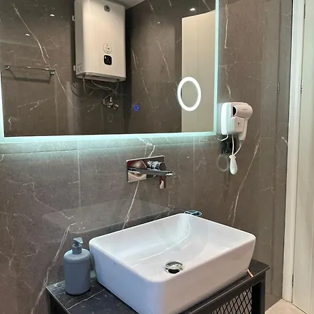 Apartment Thalassa 2 *