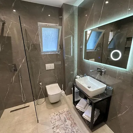 Thalassa 2 Apartment *